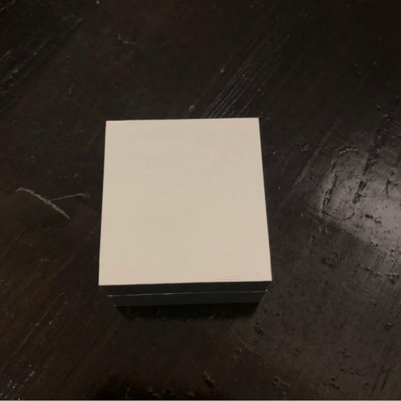 Silver Cubic Zirconia Infinity Ring Women’s ring Size 8 New NIB - Picture 6 of 7